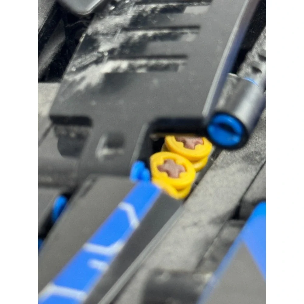 LEGO Technic McLaren Senna GTR 42123 Blue‎ Race Car Model – 98% Complete - Picture 14 of 16